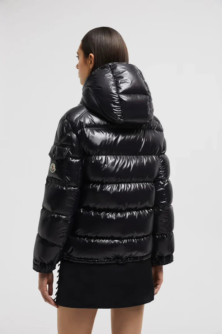 Moncler  -  Doudoune noire brillante femme